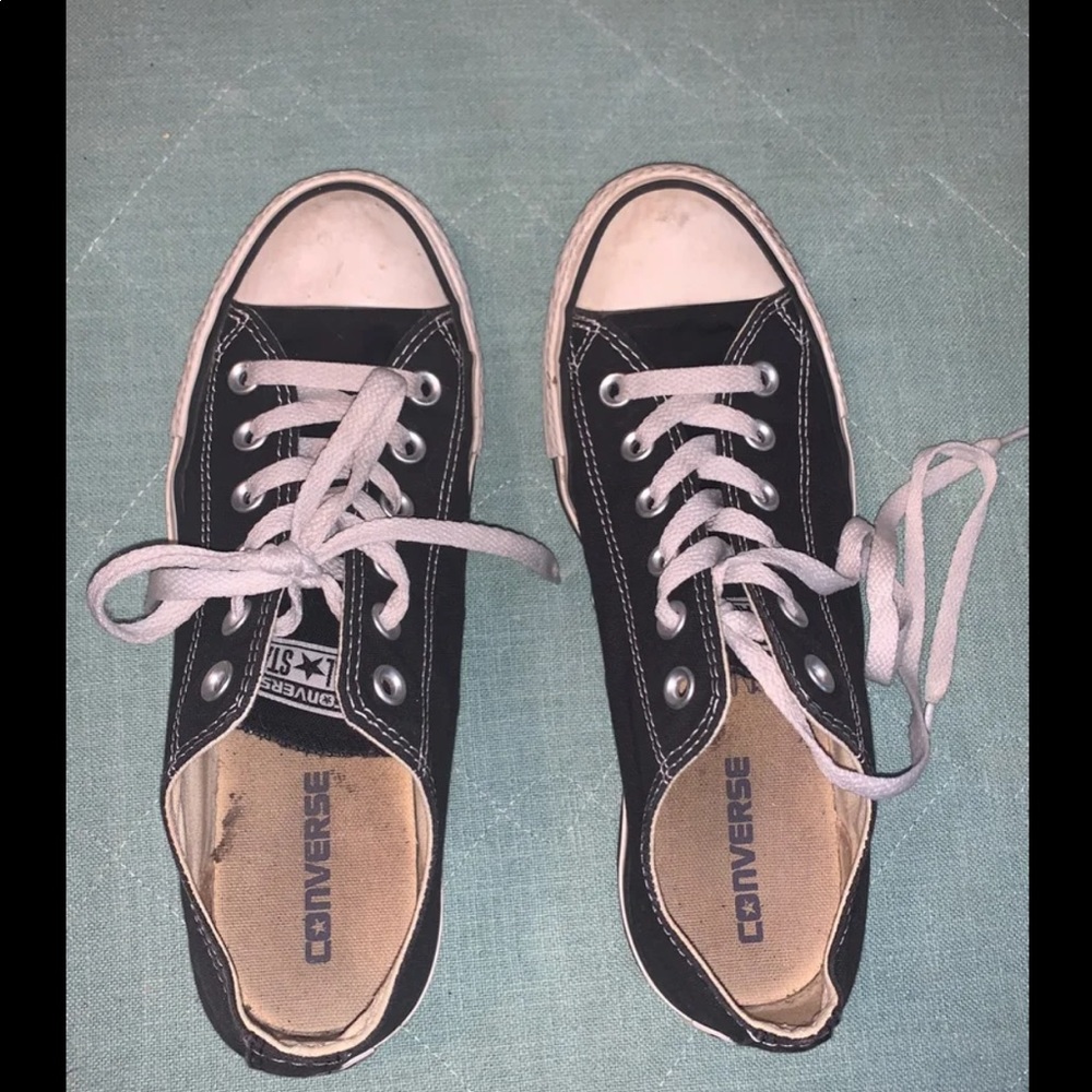 black converse men’s size 6.5 women’s size 8.5